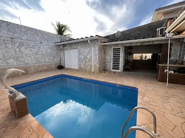 Casa com piscina à venda no Jardim Benedetti - Ribeirão Preto/SP