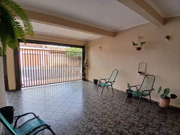 Casa em Ribeirão Preto - Adelino Simioni