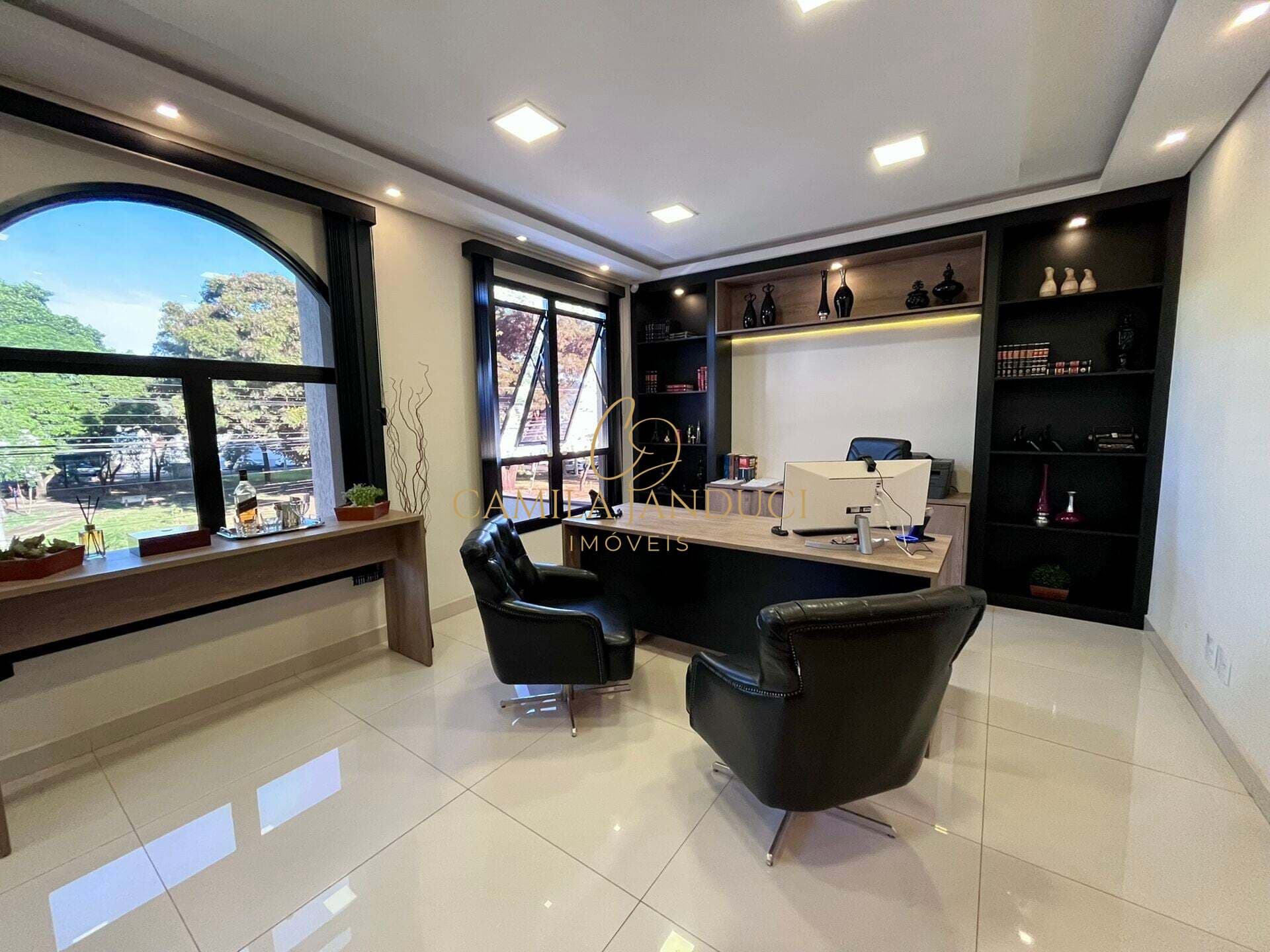 Prédio Comercial de 218m² à venda - Nova Ribeirânia