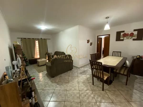 Apartamento com 3 quartos por R$299.000,00 no Jardim Irajá, Ribeirão Preto/SP