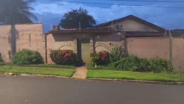 Casa em Ribeirão Preto - Jardim Alexandre Balbo