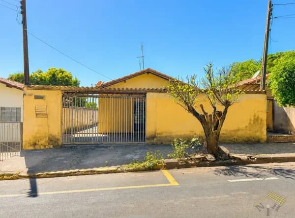 Casa Geminada para Aluguel em Jardim Europa Novo Horizonte-SP