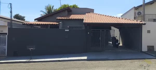 Casa em Novo Horizonte - Centro
