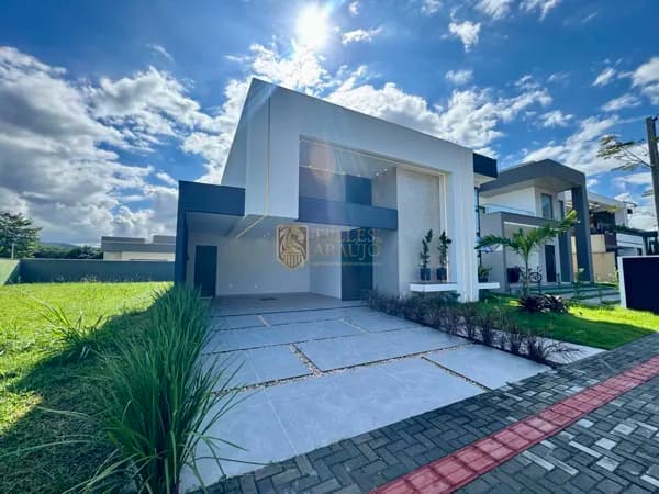 Casa Alto Padrão em Inoã, Maricá/RJ