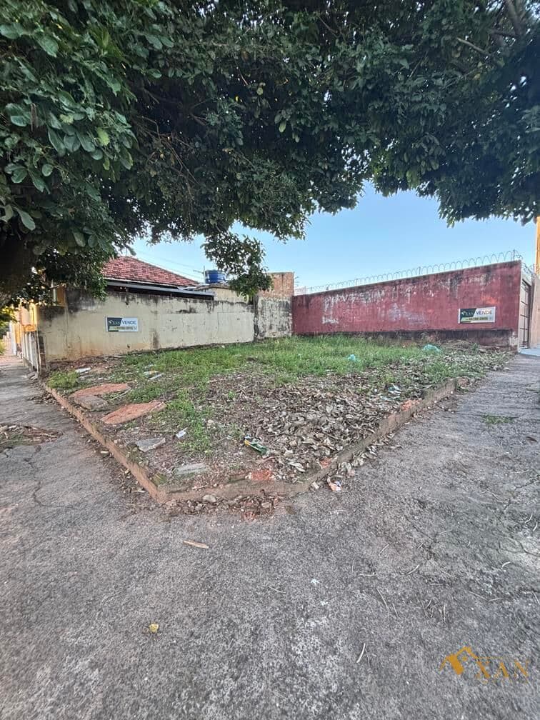 Terreno em Alto Cafezal, Marília/SP