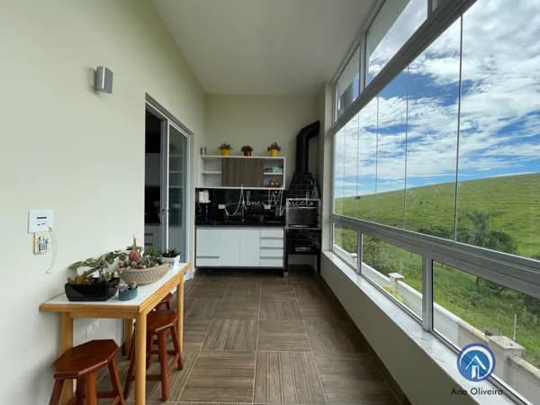 Casa Térrea Alto Padrão de 405m² em conceito aberto com 3 suítes no Alphaville II em São José dos Campos