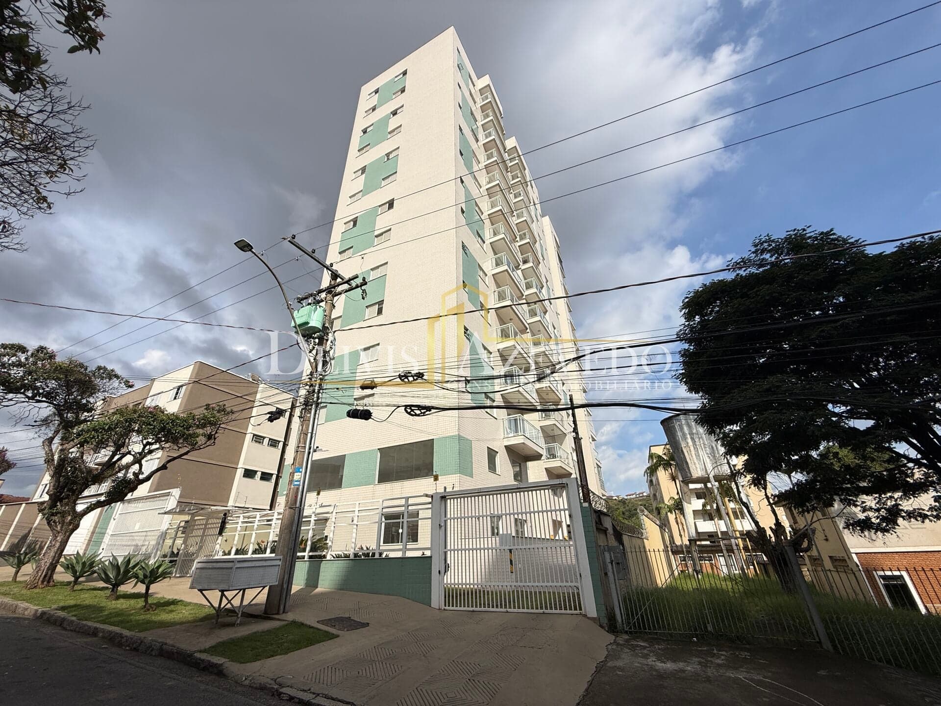 Apartamento Mobiliado no Centro de Poços de Caldas - MG