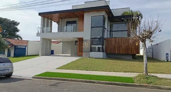 Casa de Condomínio em Araçoiaba da Serra - Centro