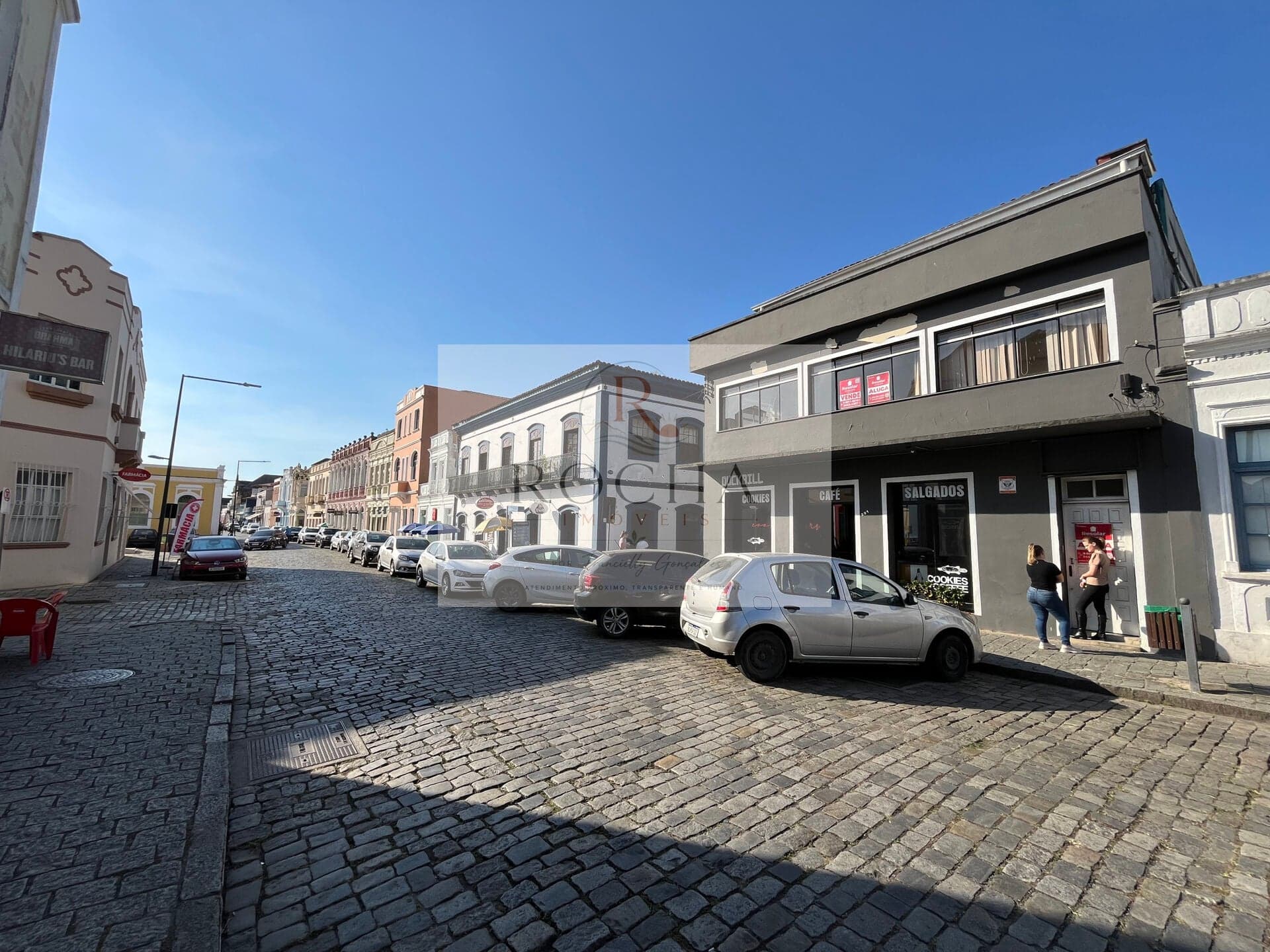 Casa e Sala Comercial de Esquina na Baía da Babitonga à Venda