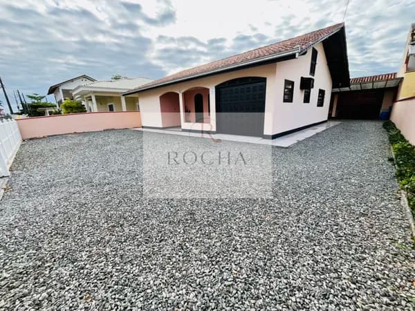 Casa em São Francisco do Sul - Ubatuba