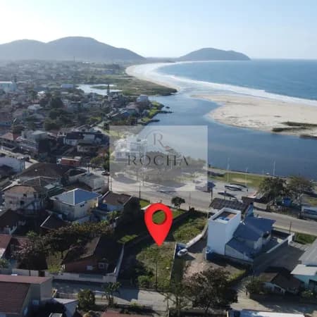 Terreno com vista para o Mar