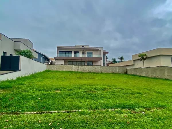 🌴 Palmeiras Imperiais: O endereço ideal para construir a casa dos seus sonhos