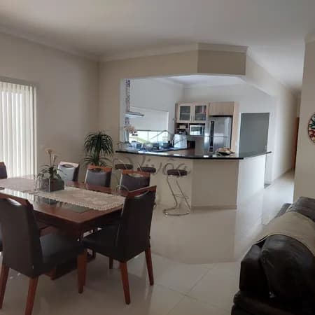 🏡 Venda – Excelente Residência no Condomínio Lagos D’Icaraí