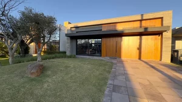 Casa a venda no Condomínio Dubai em Capão da canoa