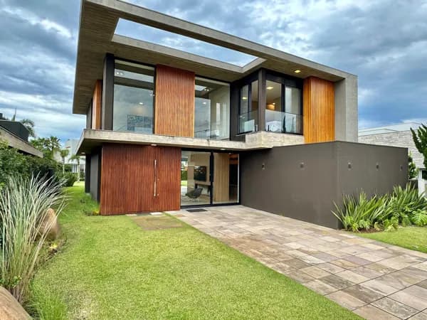 Casa a venda no Condomínio Enseada - Xangri-lá