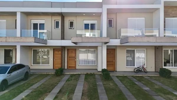 Casa a venda no condomínio Murano em Capão da canoa