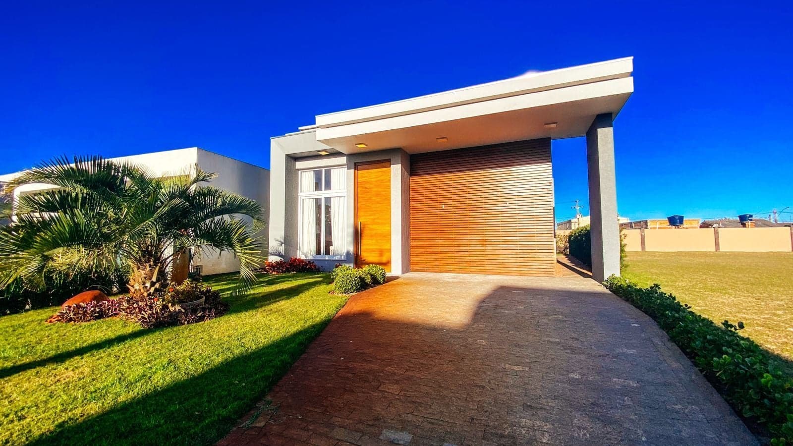 Casa a venda no Condomínio Riviera