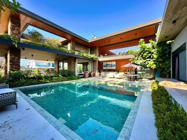 Magnífica Casa à Venda no Condomínio Bosques de Atlântida em Xangri-lá