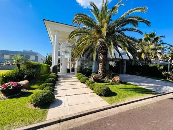 Casa a venda no Condomínio Playa Vista