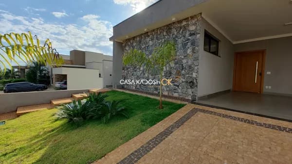 Casa Padrão Térrea - Residencial Alto do Castelo