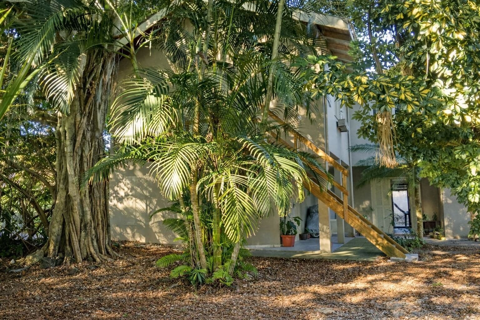 Ótima casa a venda no Centrinho de Vila Nova, próximo a praia da Vila em Imbituba/SC.