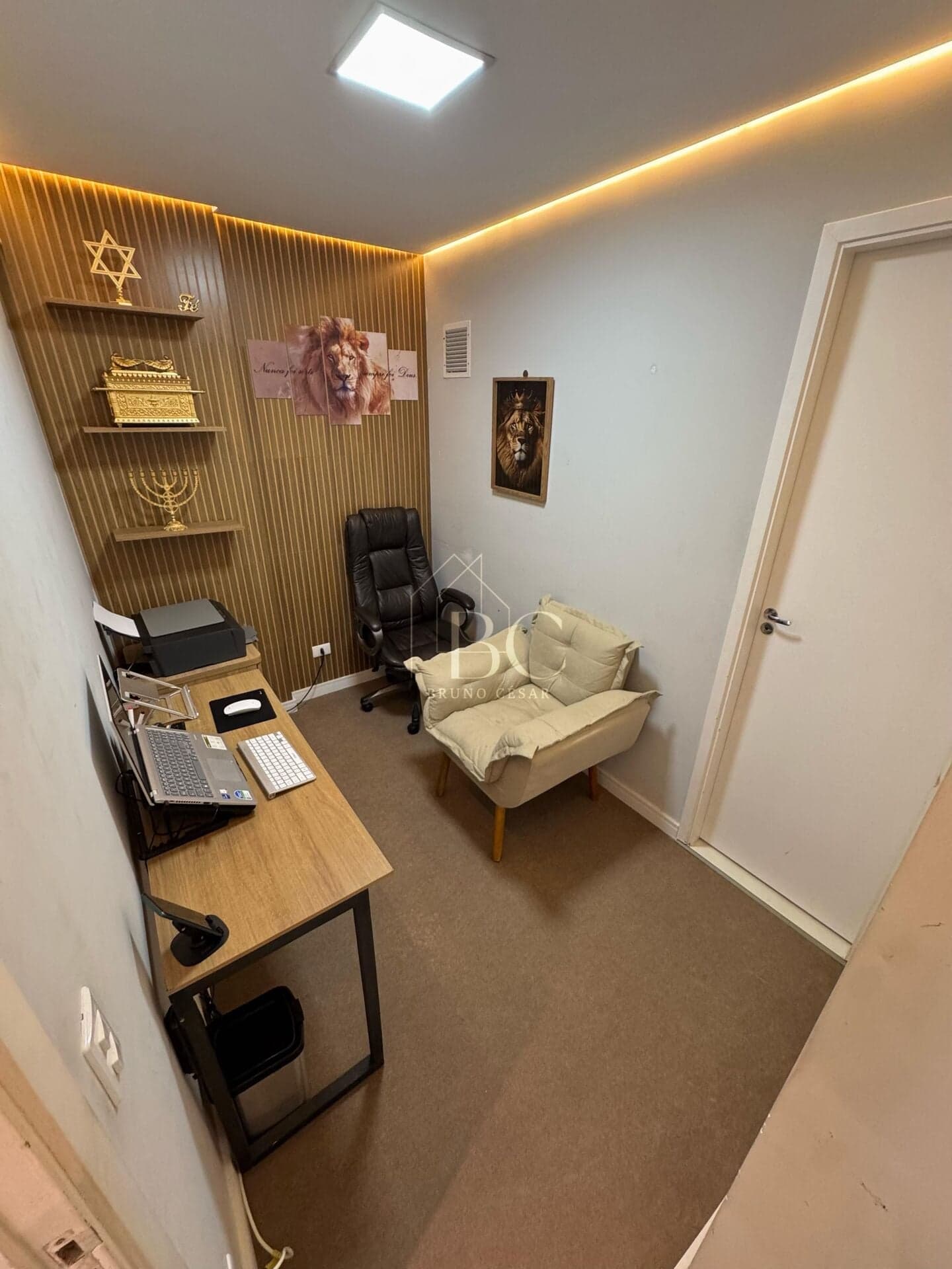VENDA - Apto de 2 dorms + dependência de empregada - Planta de 88m² - Res. Parque Firenze