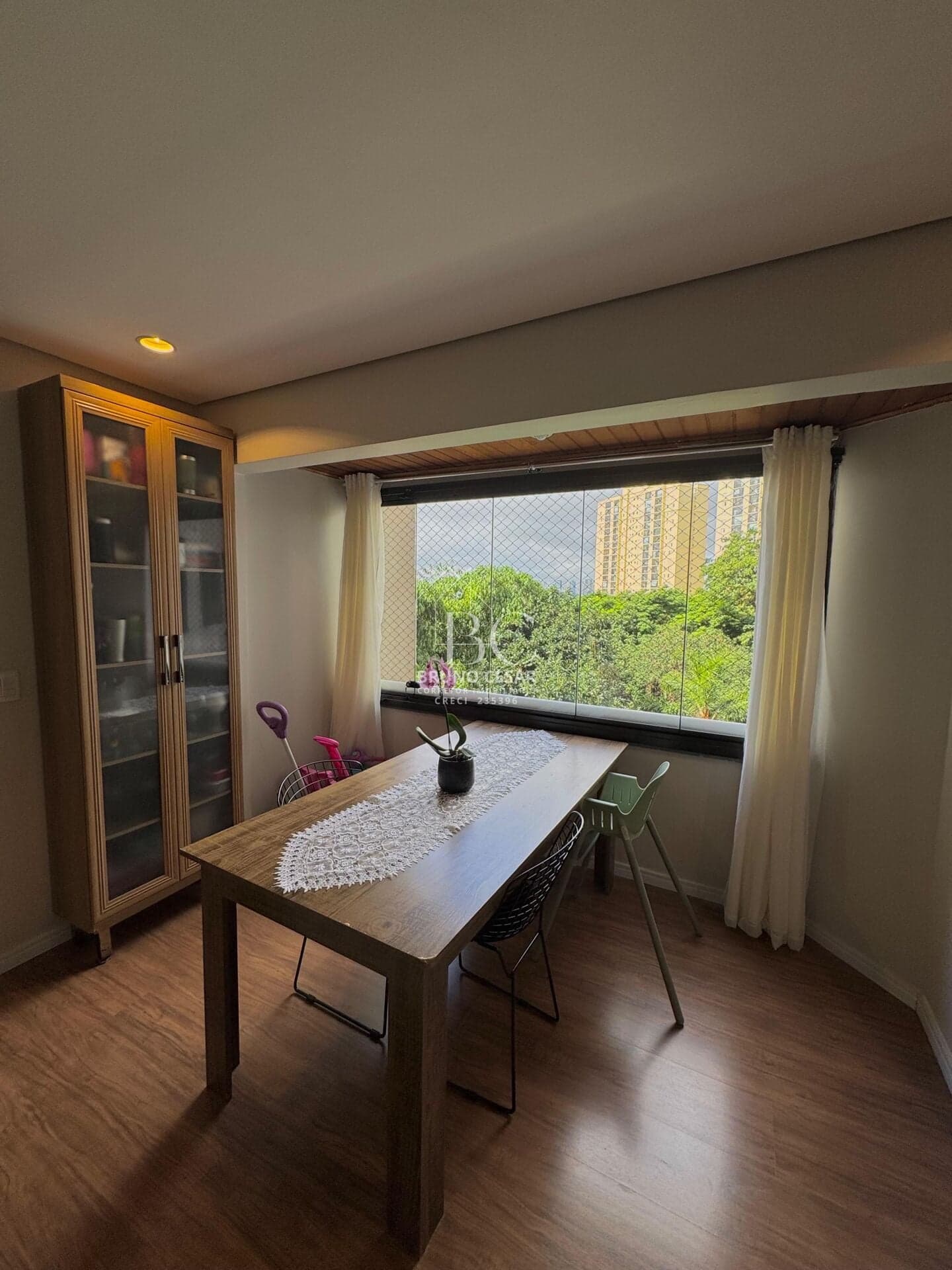 VENDA - Apto de 2 dorms - Planta de 68m² - Res. Pitangueira II