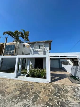 Residência de Alto Padrão no centro de Torres