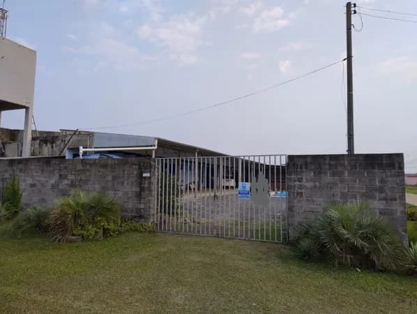 Casa com 6 quartos para aluguel de Veraneio.