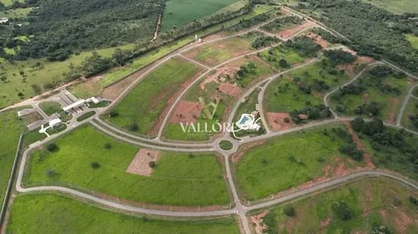 LOTE Á VENDA NO CONDOMÍNIO ALDEIA DAS ÁGUAS. 1,700 m2