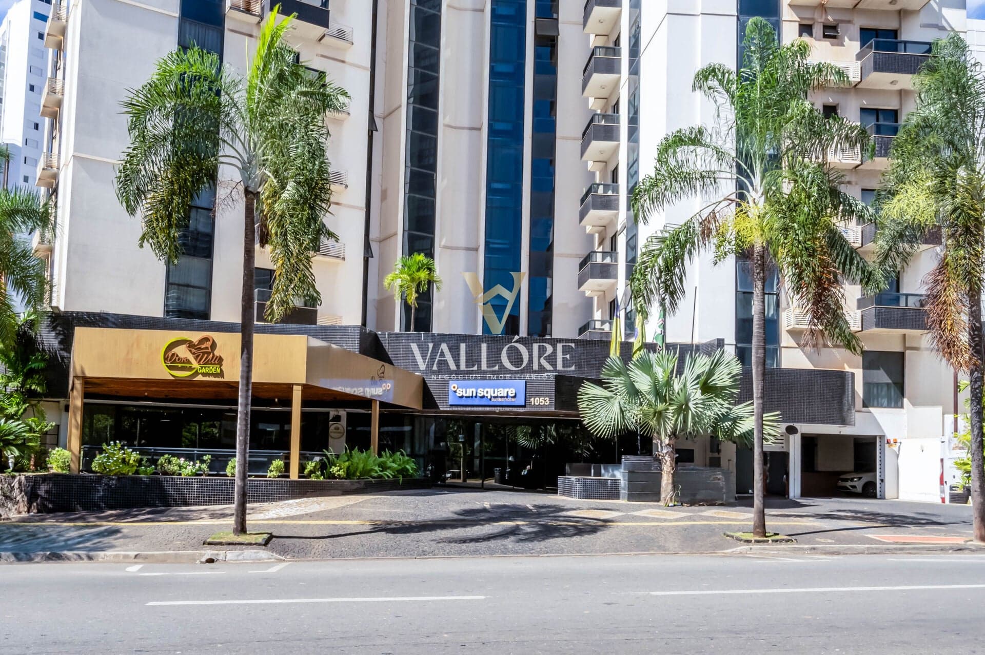 SUN SQUARE RESIDENCE | INVISTA OU MORE NO SETOR OESTE!