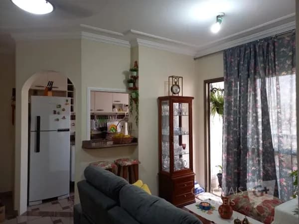 Apartamento 1 dormitorio com elevador no centro
