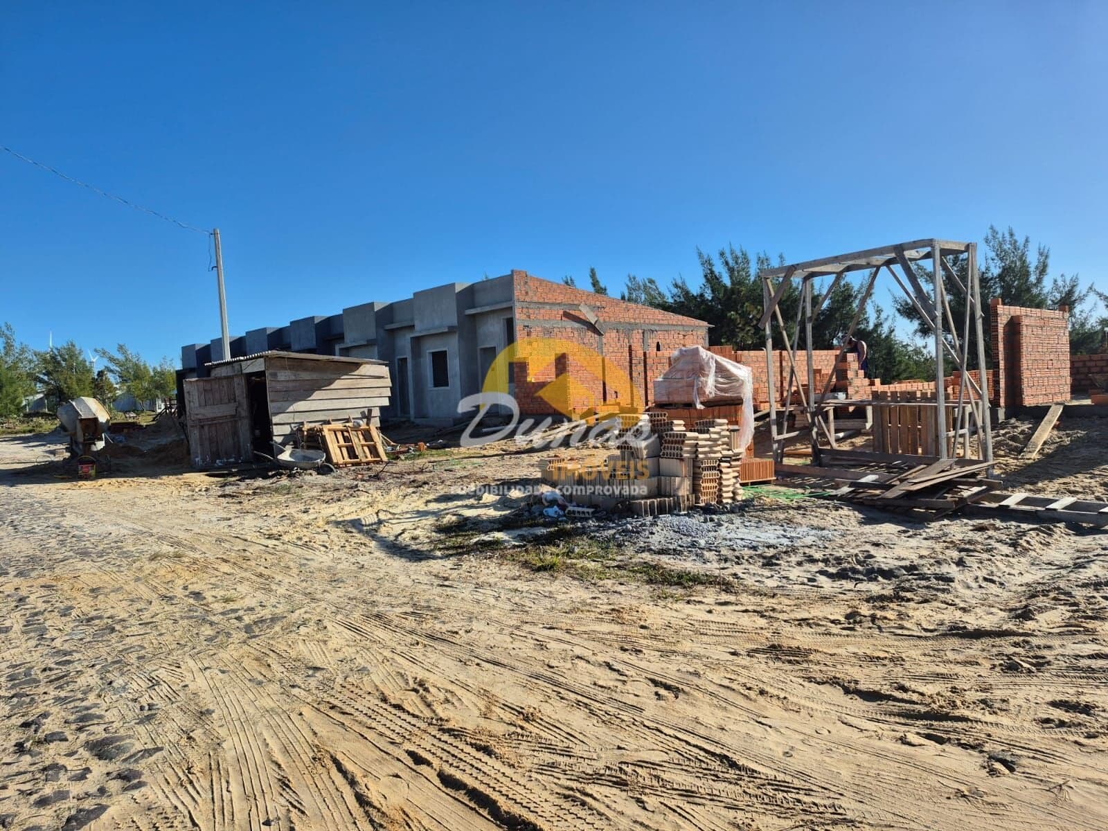 Casa Geminada à venda no Balneário Tiarajú - Tramandaí/RS