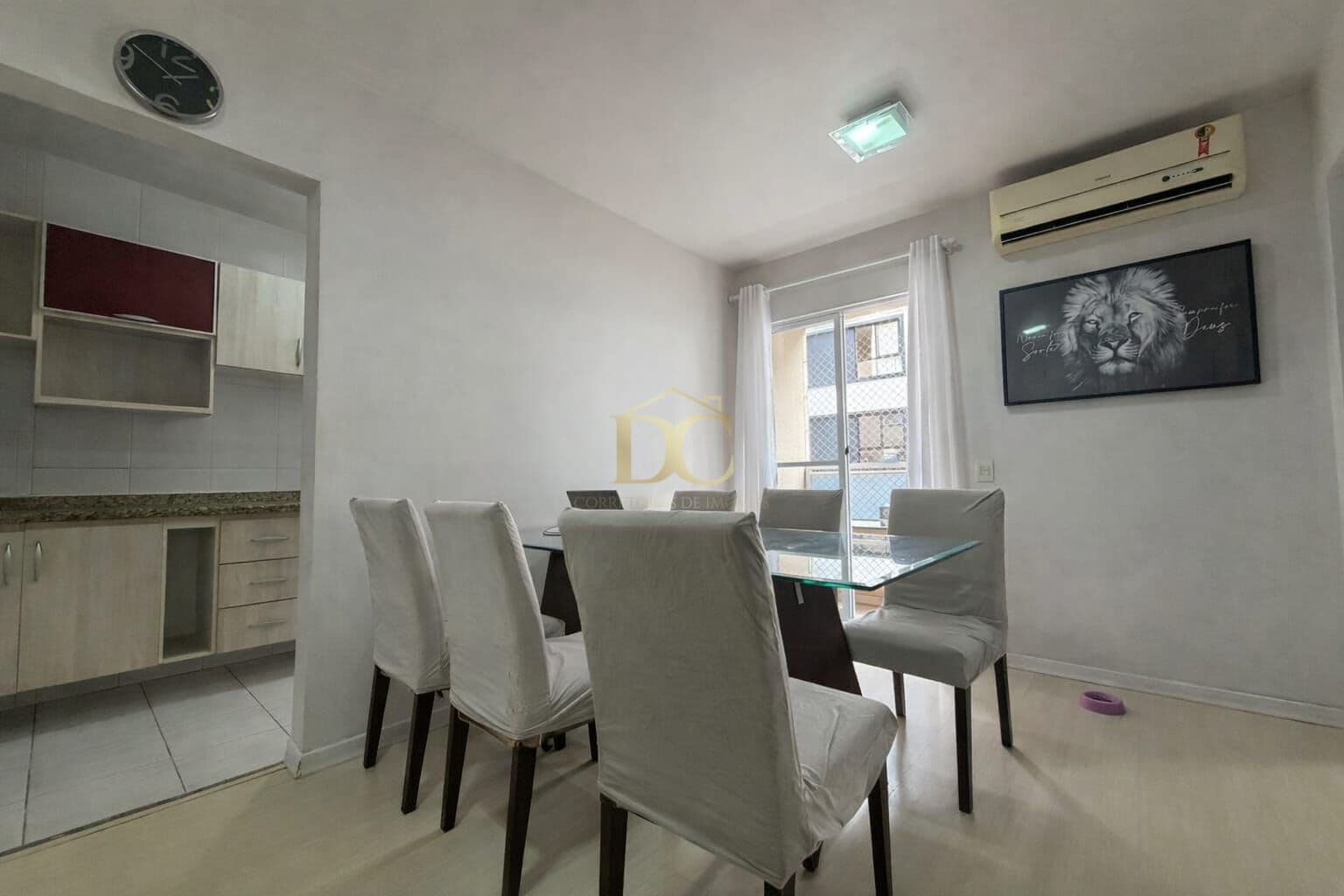 Apartamento no Atiradores com 3 dormitórios