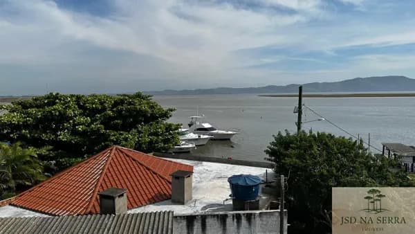 Casa em Laguna - Magalhães