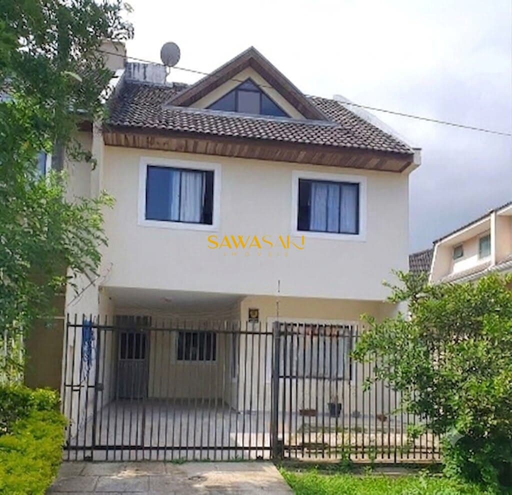 Sobrado Frente para a rua no Jardim das Américas! 3 quartos com ático. Amplo e iluminado