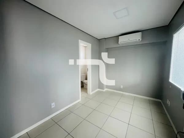 Sala Comercial à Venda | Edifício Kosmos | Centro – Florianópolis/SC