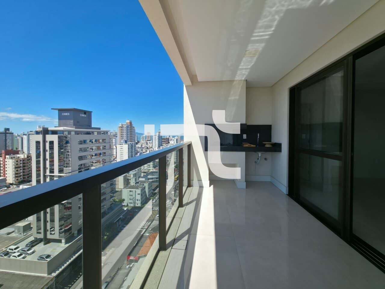 Apartamento de alto padrão à venda | 3 suítes - Kobrasol, São José/SC