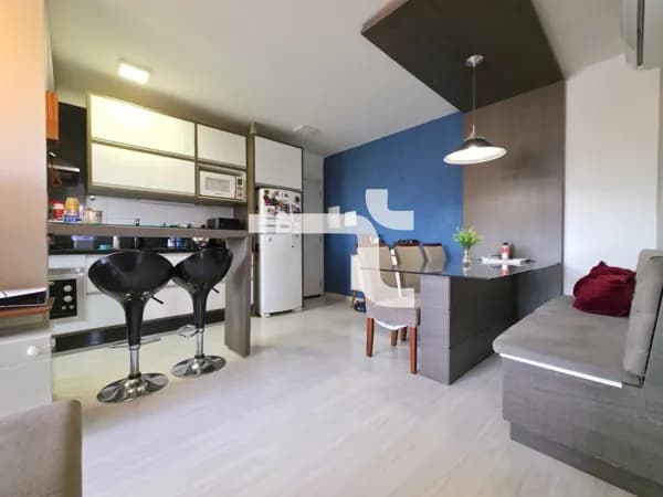 Apartamento mobiliado 2 quartos à venda em Aririú, Palhoça | Elevador | Vaga de garagem