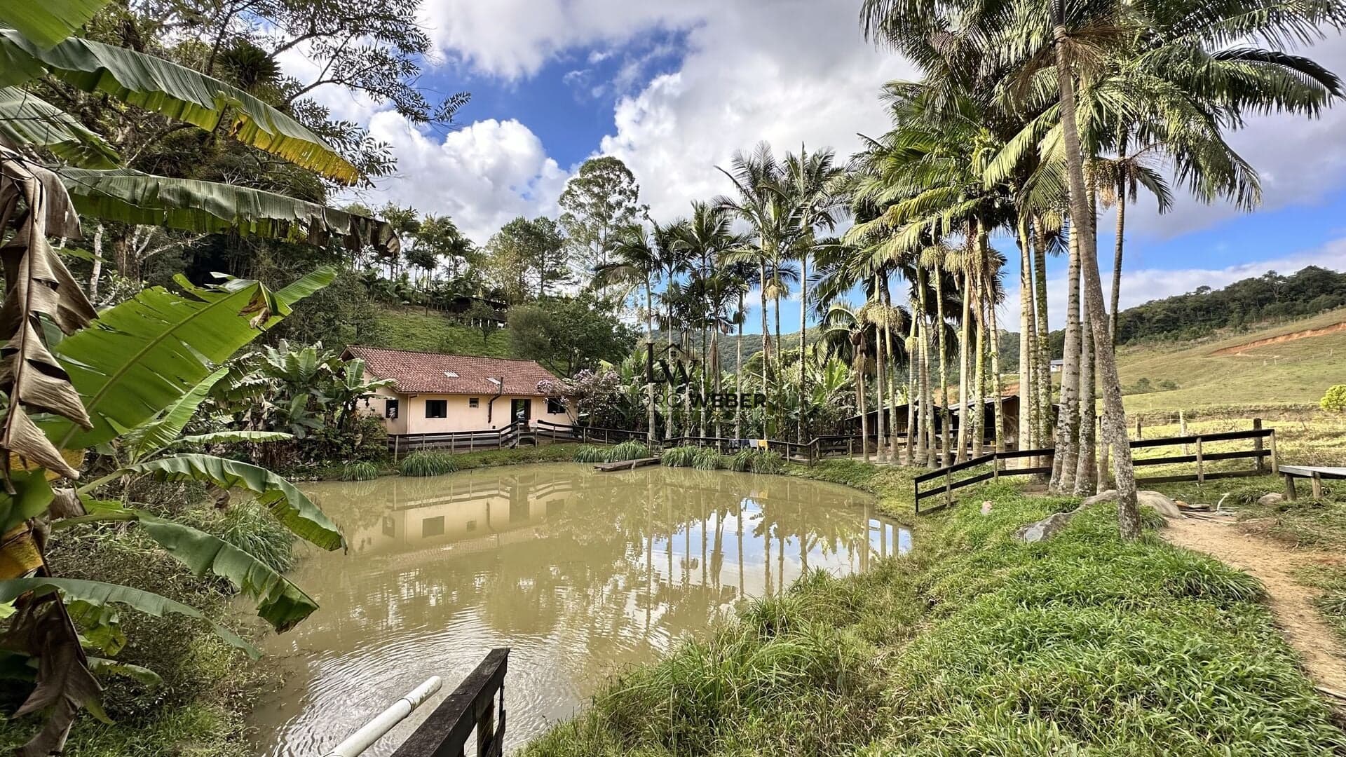 Sítio completo em São Pedro de Alcântara - SC