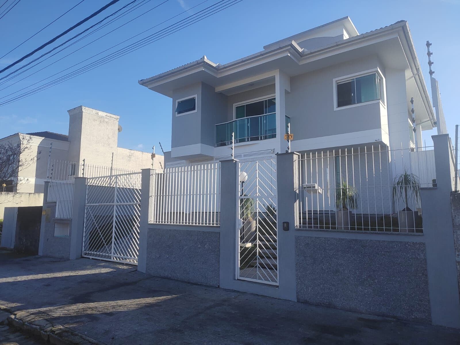 Casa a venda para famílias no Itacorubi