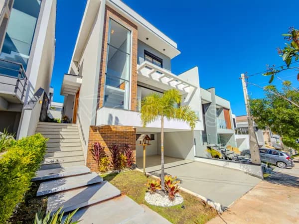 Casa de Alto Padrão para Locação no Parque Eloy Chaves | 3 Suítes | Piscina Privativa | Mobiliada