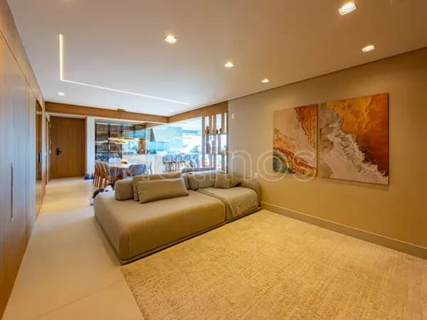 Belíssimo Apartamento Alto Padrão de 160m² com 3 suítes a venda no Plazas de Madrid