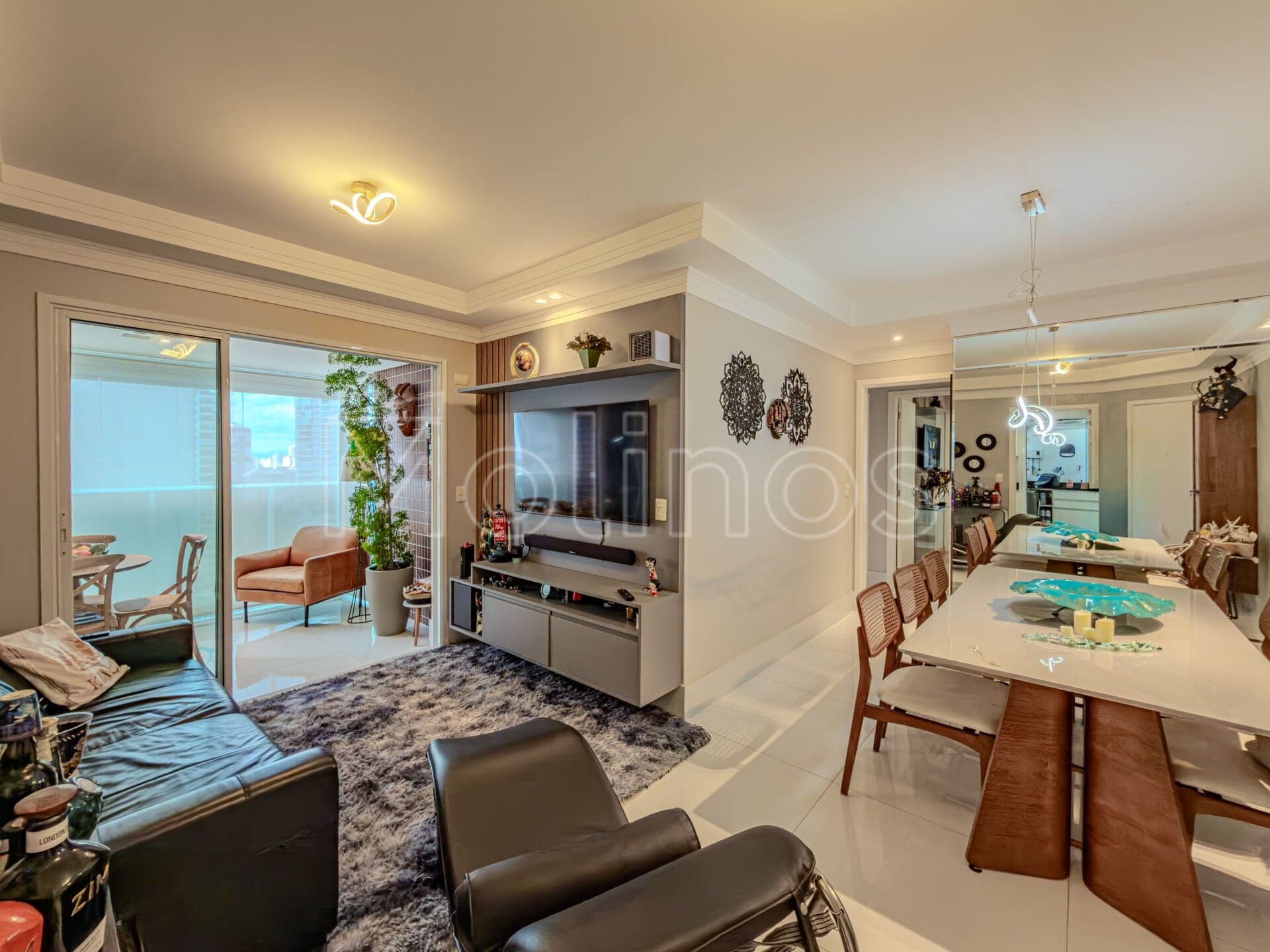 Apartamento Padrão com 3 dormitórios , varanda gourmet e 2 vagas