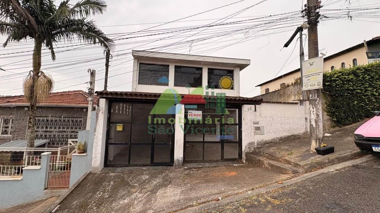 🏡✨ OPORTUNIDADE NO CENTRO ALTO – 2 CASAS + AMPLO QUINTAL EM RIBEIRÃO PIRES!