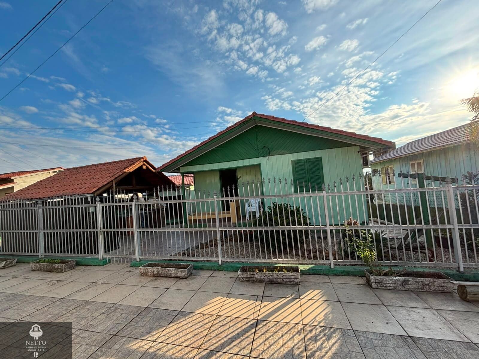 Casa a venda - Bairro Presidente Vargas - Próximo ao Fort atacadista e ao Nações Shopping