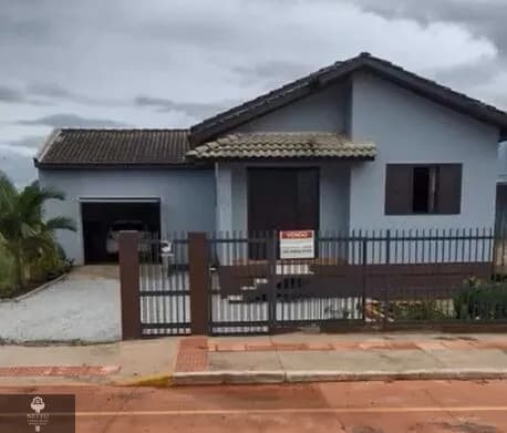 casa com 160m² de área construída