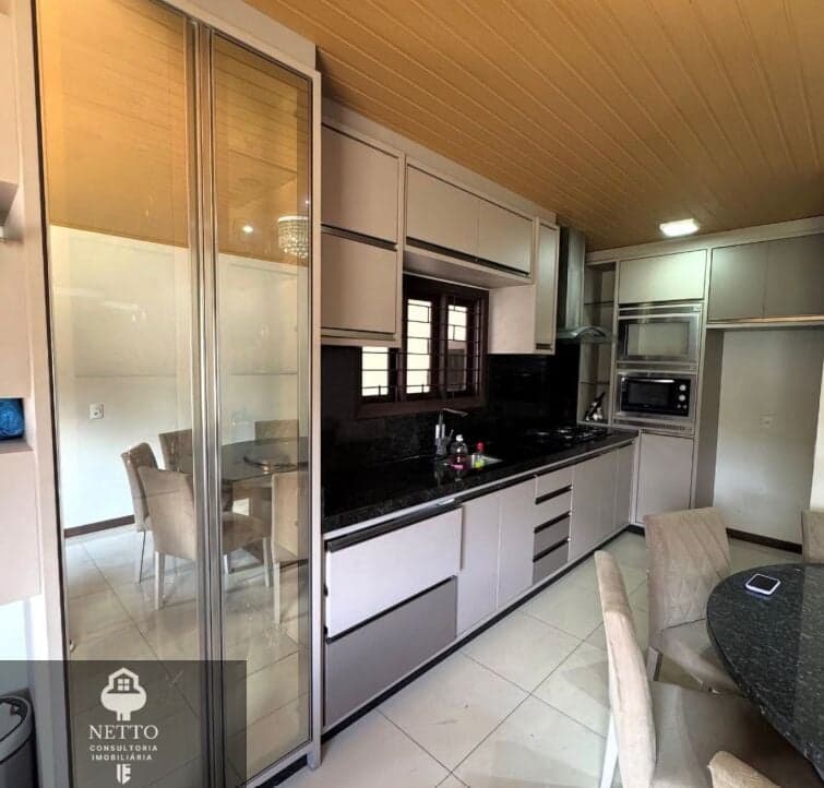 Casa moderna com suíte + closet à venda – Vila Isabel, Criciúma