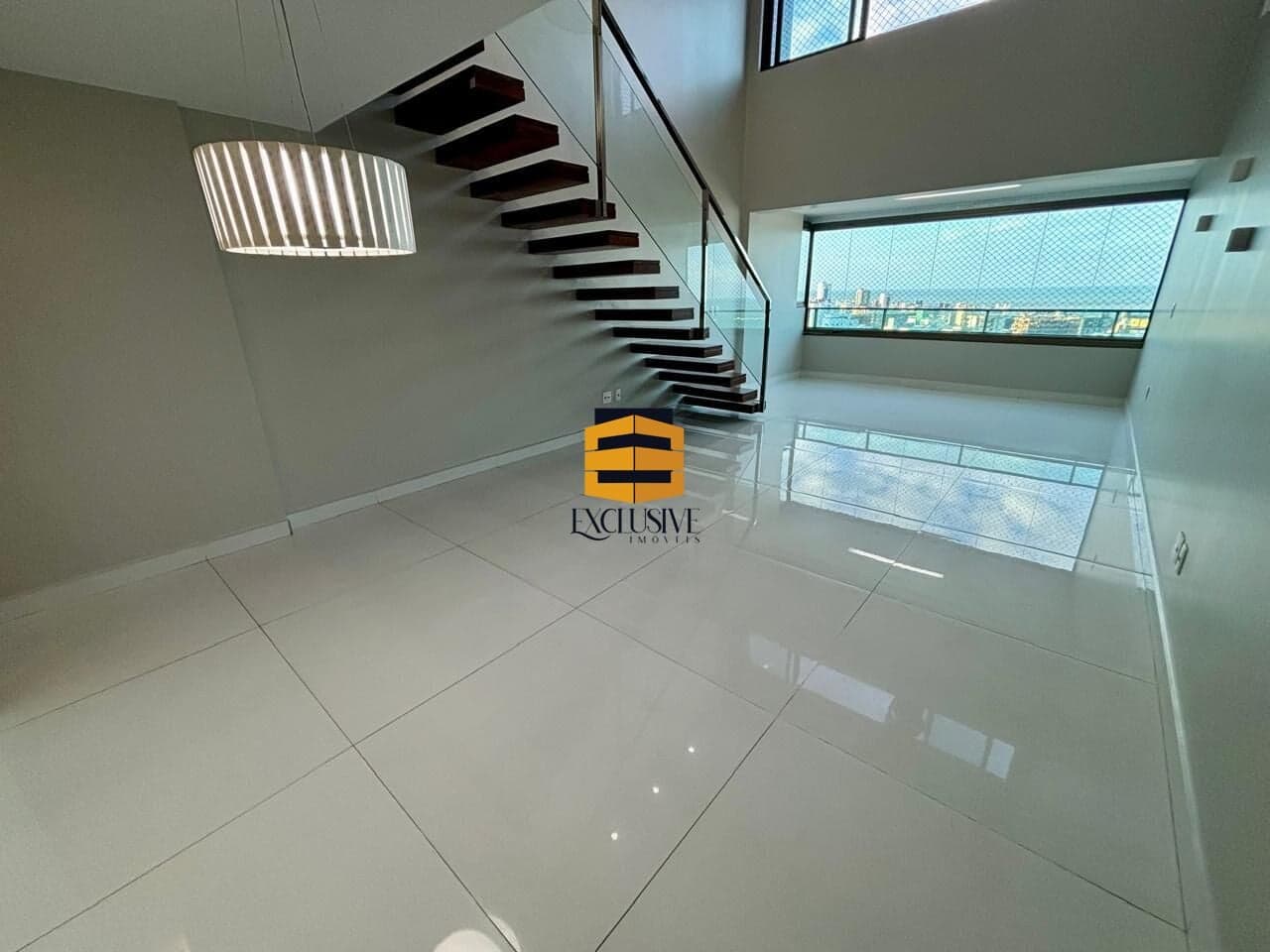 Cobertura Duplex de Alto Padrão com Piscina Privativa no Jardim Oceania