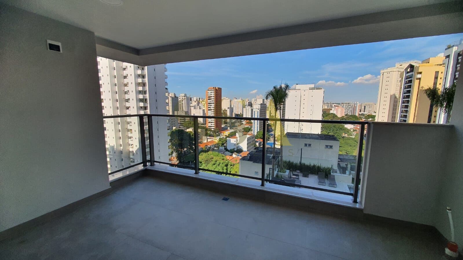 Apartamento em Moema para Venda